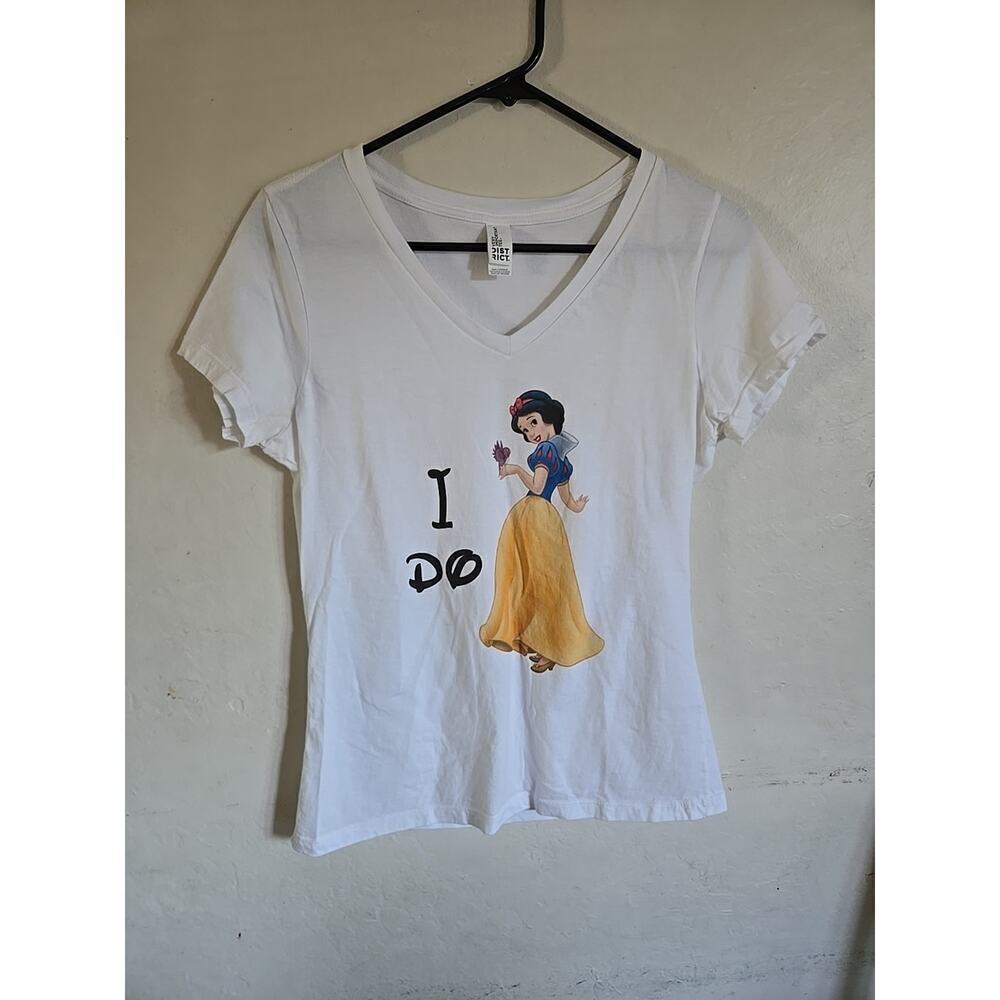 Women's Snow White T-Shirt Ladies Tee Shirt S V-Neck Small